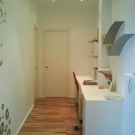 Apartment Design Apt, Seaview,calm District, A/c, Wifi, Lift
